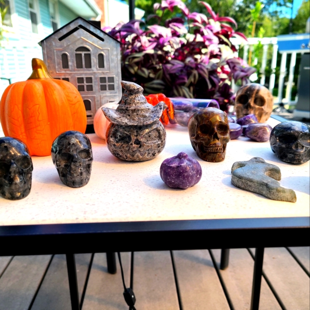 Holloween crystals posting soon